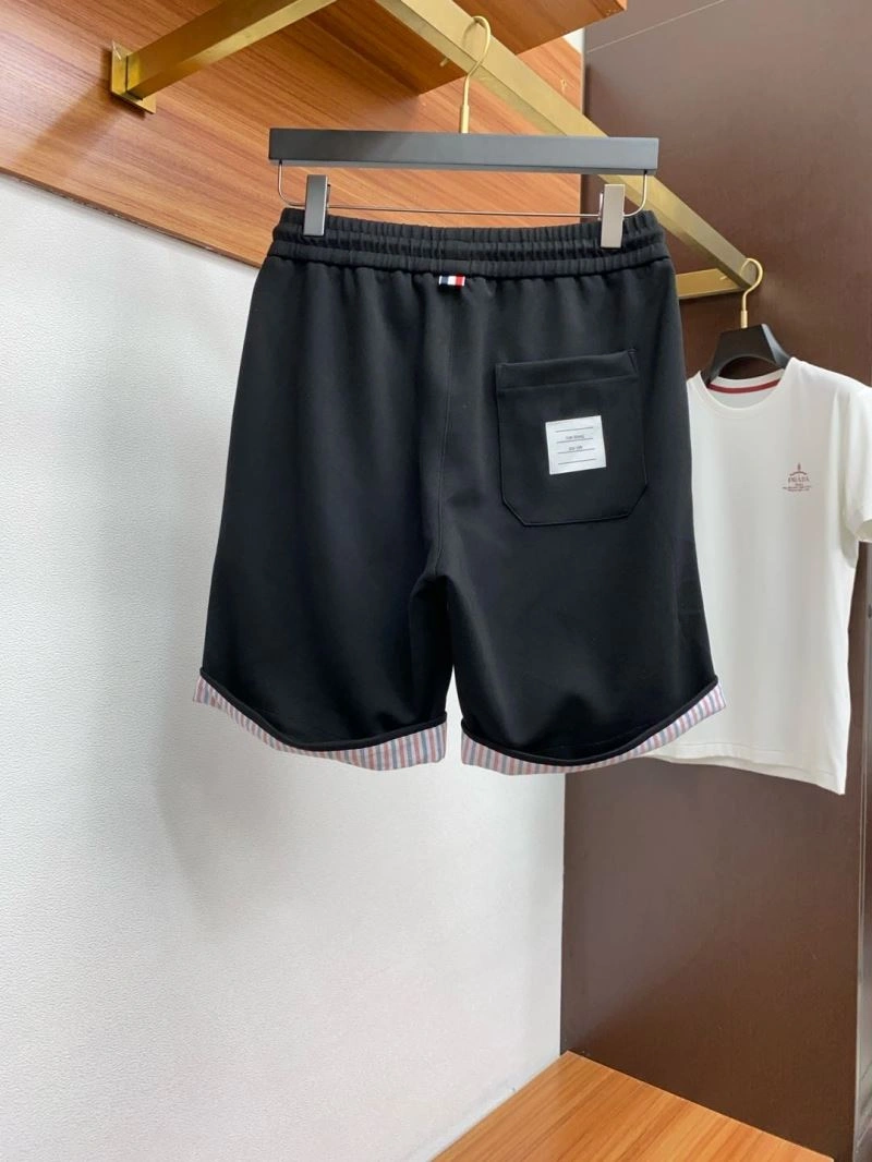 Modern Thom Browne Short Pants 173761