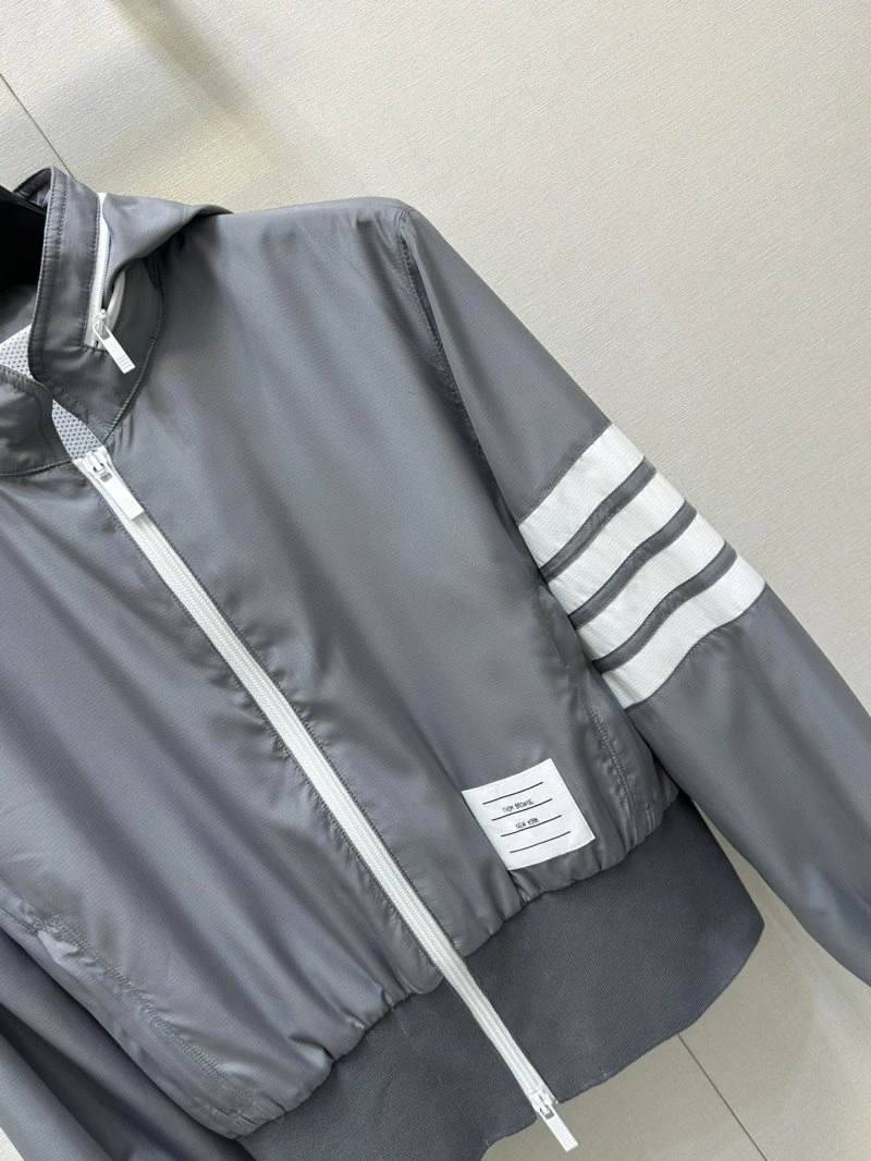 Thom Browne Sunscreen Jacket Fashionable 173280