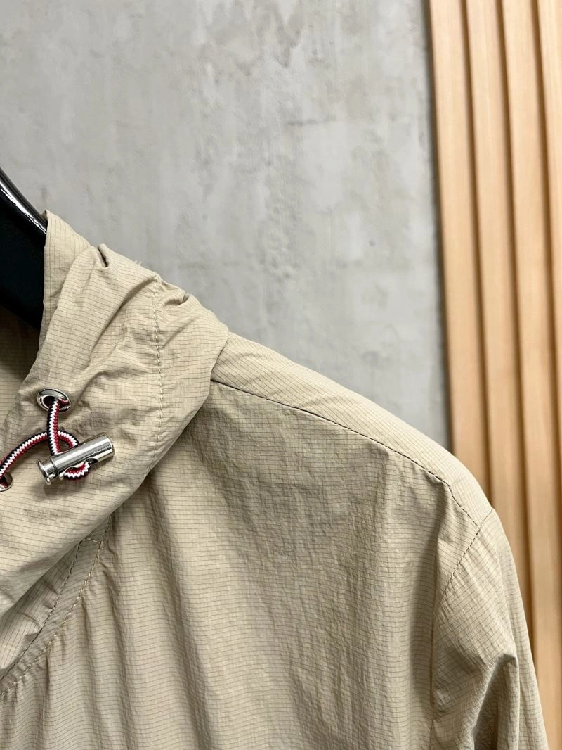 TechFriendly Thom Browne Sunscreen Jacket 173631
