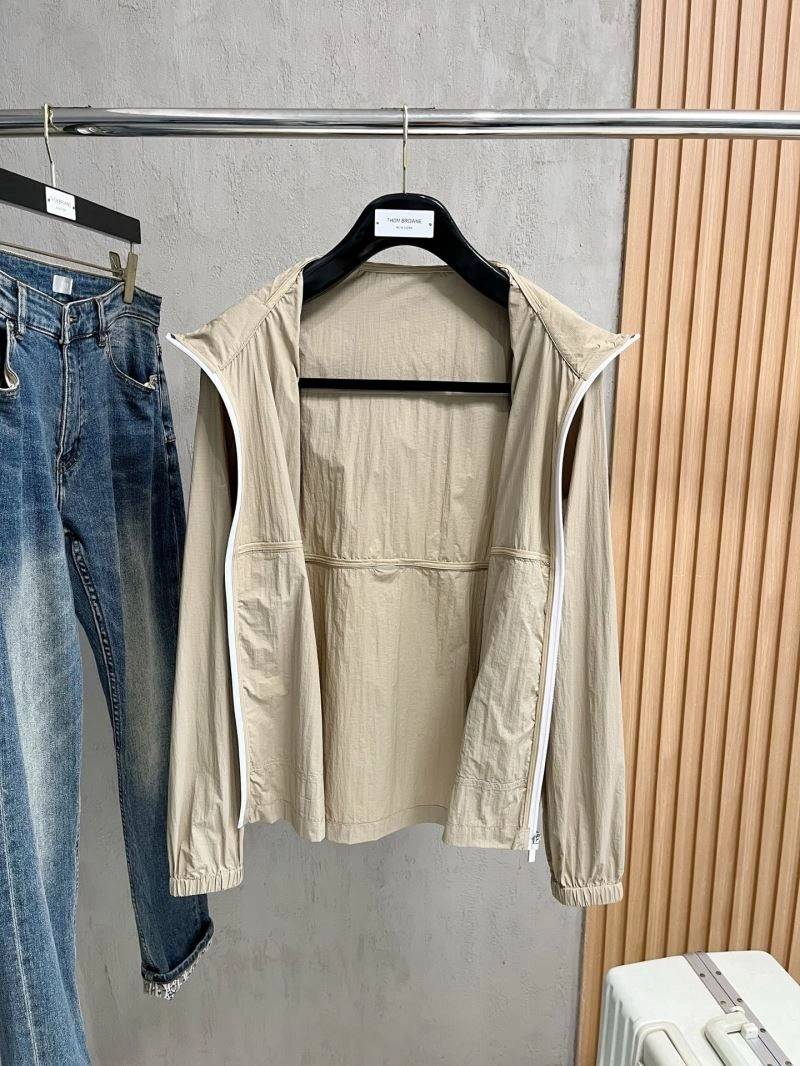 TechFriendly Thom Browne Sunscreen Jacket 173631