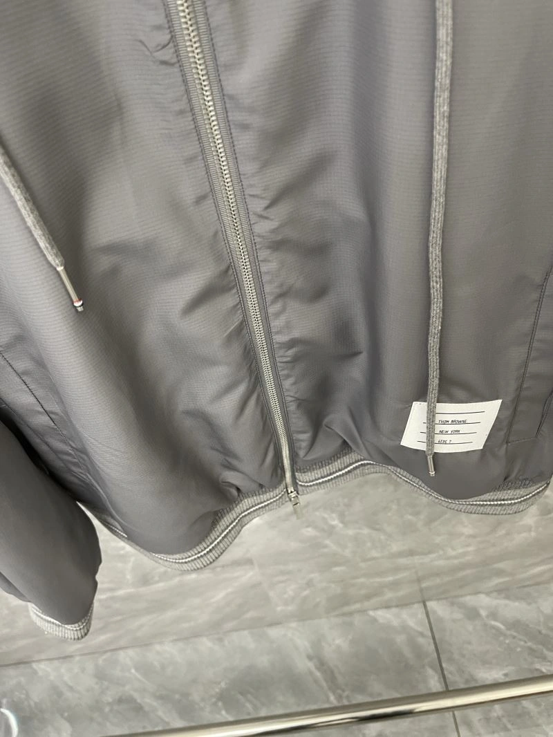 RelaxedFit Thom Browne Sunscreen Jacket 173626