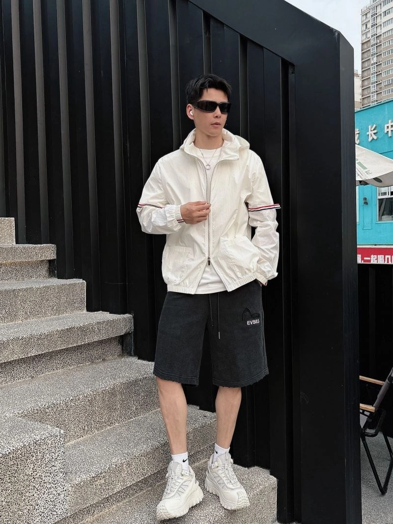 Fashionable Thom Browne Sunscreen Jacket 173546