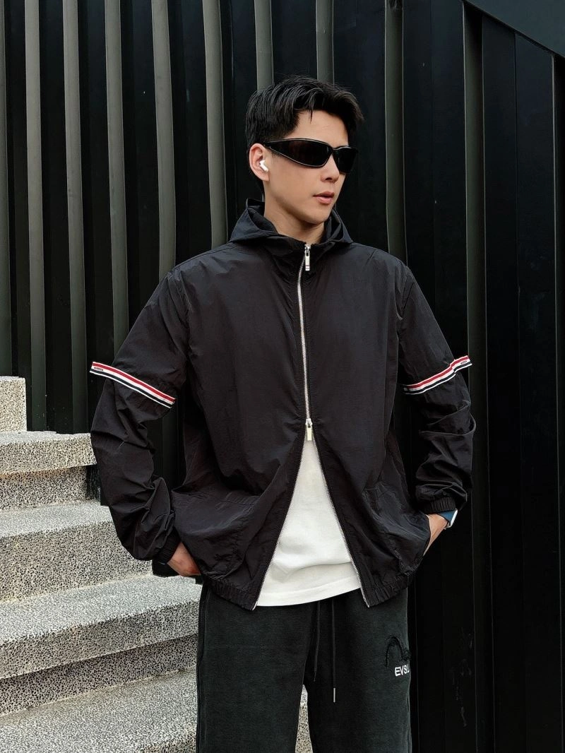 MoistureWicking Thom Browne Sunscreen Jacket 173547