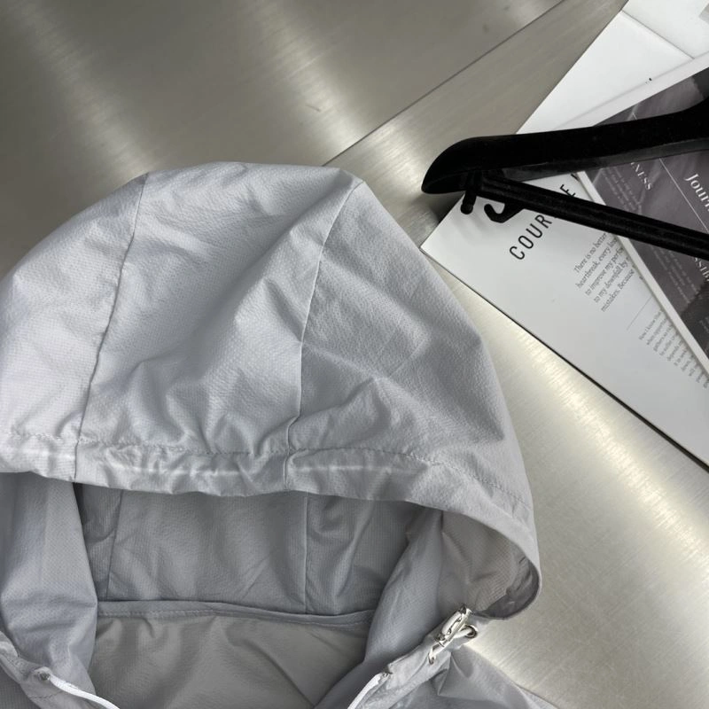 Snug Thom Browne Sunscreen Jacket 173537