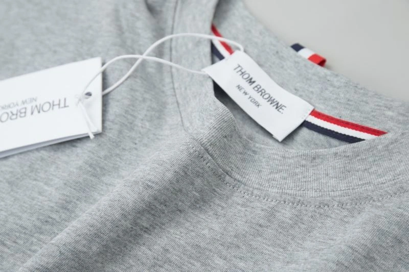 Reliable Thom Browne T-Shirts 174003