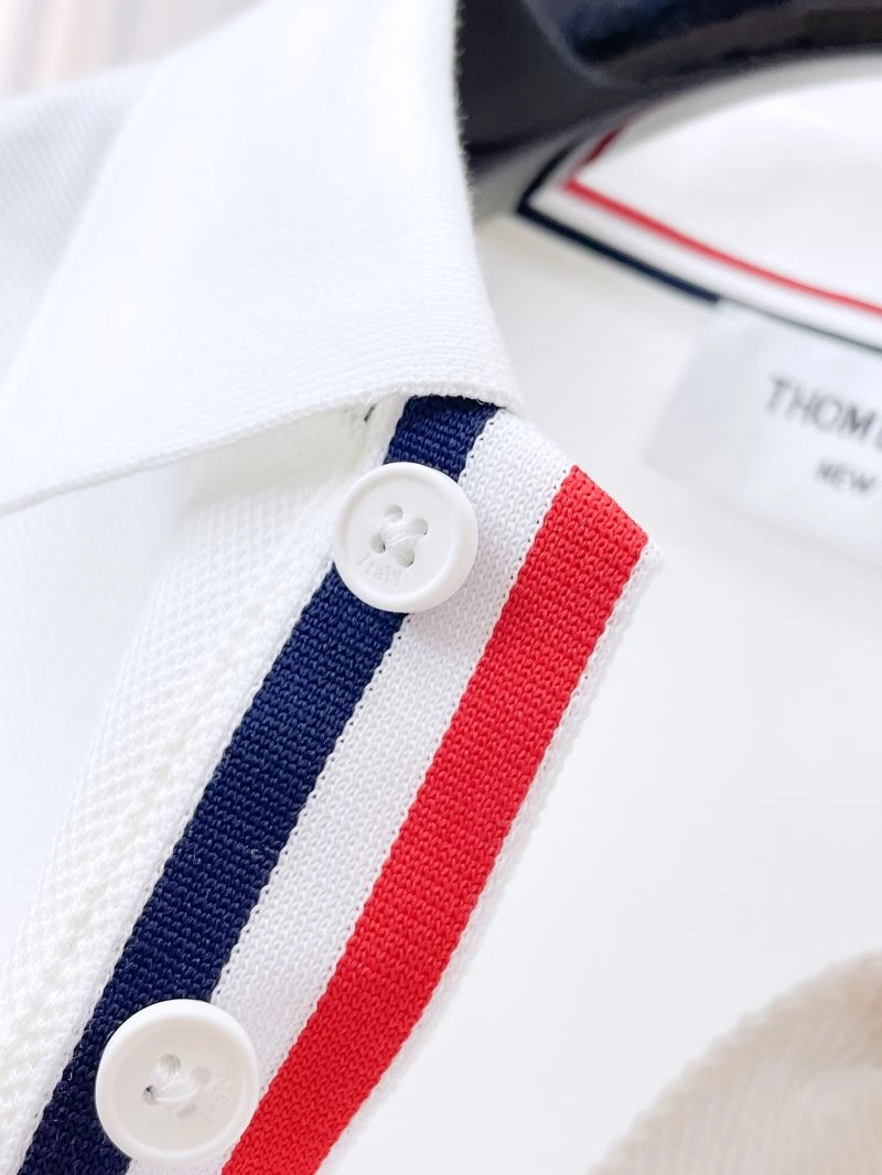 Modern Thom Browne T-Shirts 173949