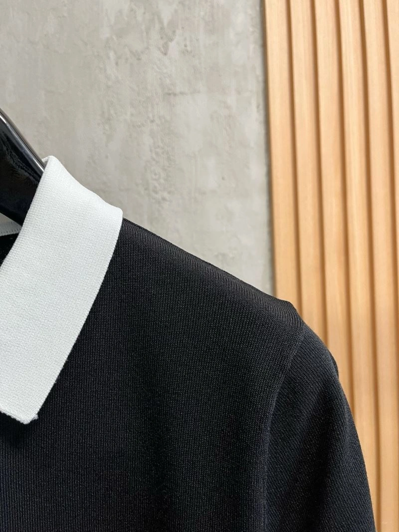 Thom Browne T-Shirts Elegant 173933