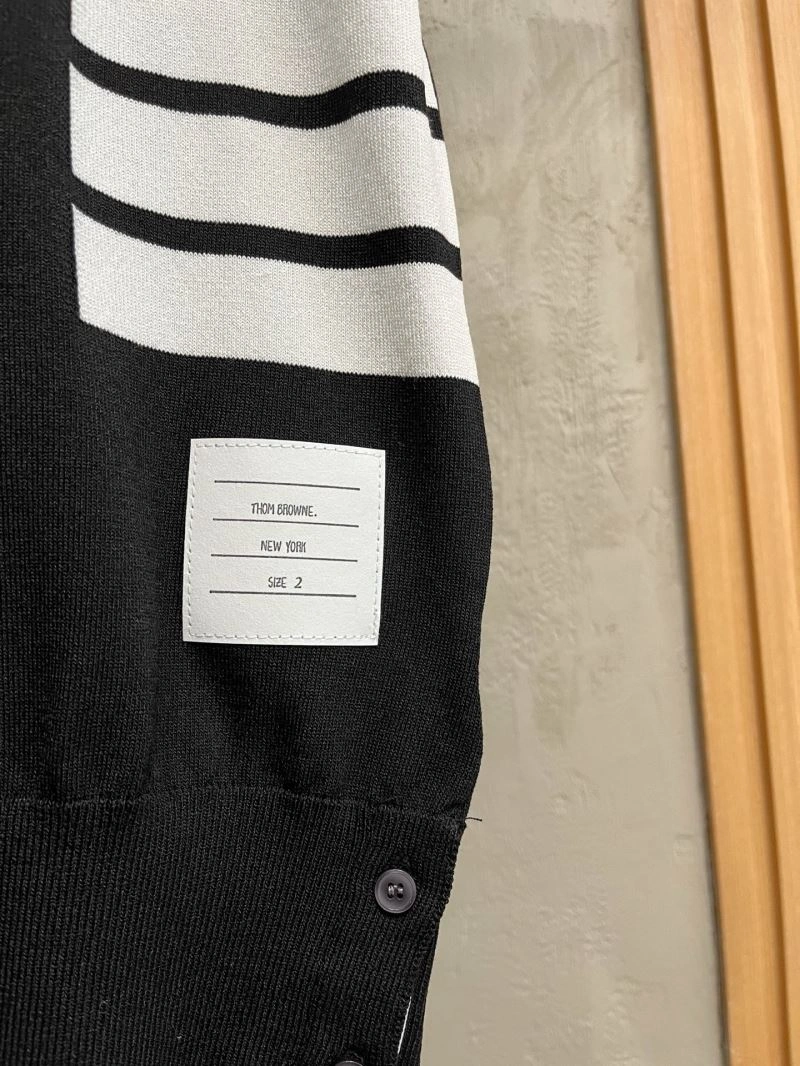 Thom Browne T-Shirts Elegant 173933