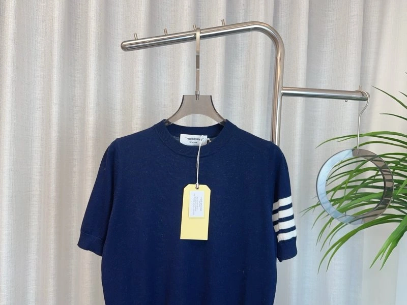 Affordable Thom Browne T-Shirts 173321