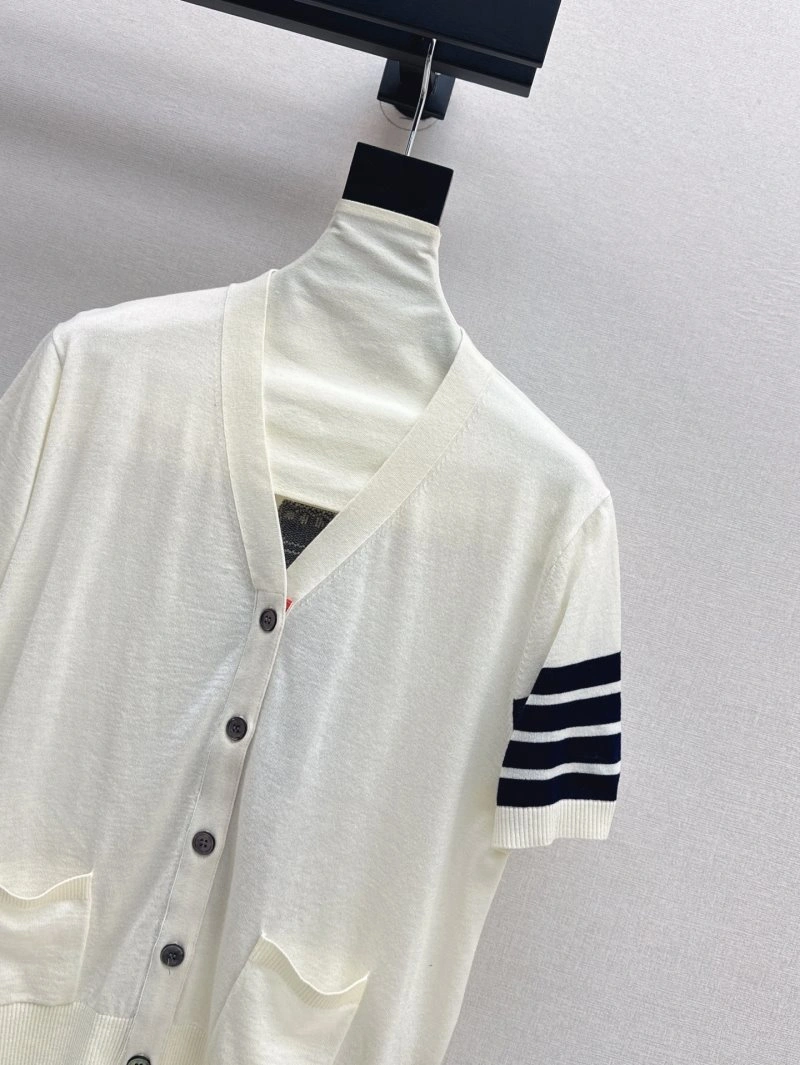 ModernLook Thom Browne T-Shirts 173266