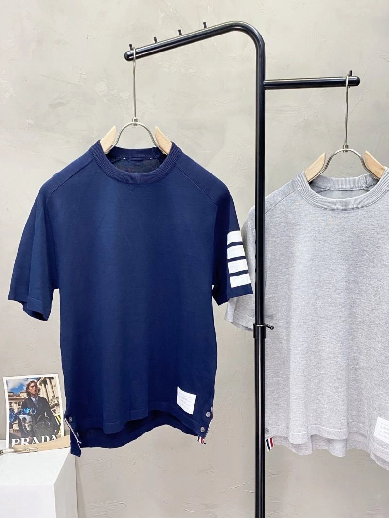 Attractive Thom Browne T-Shirts 173884