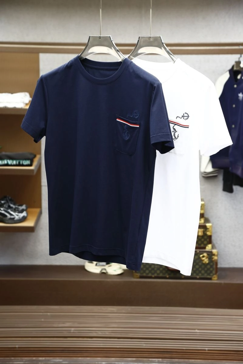 Thom Browne T-Shirts Sophisticated 173825