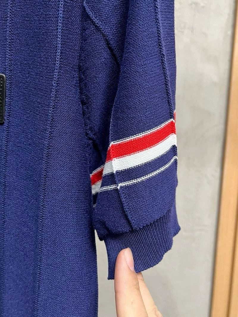 Resilient Thom Browne T-Shirts 173770