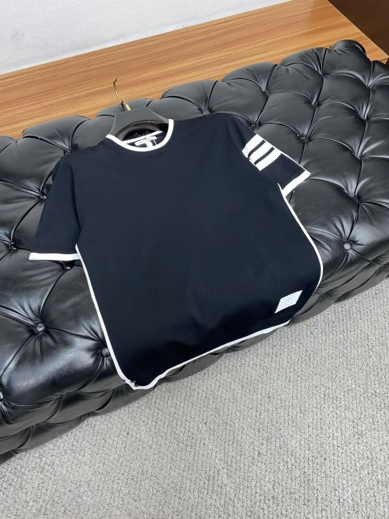 Original Thom Browne T-Shirts 173720