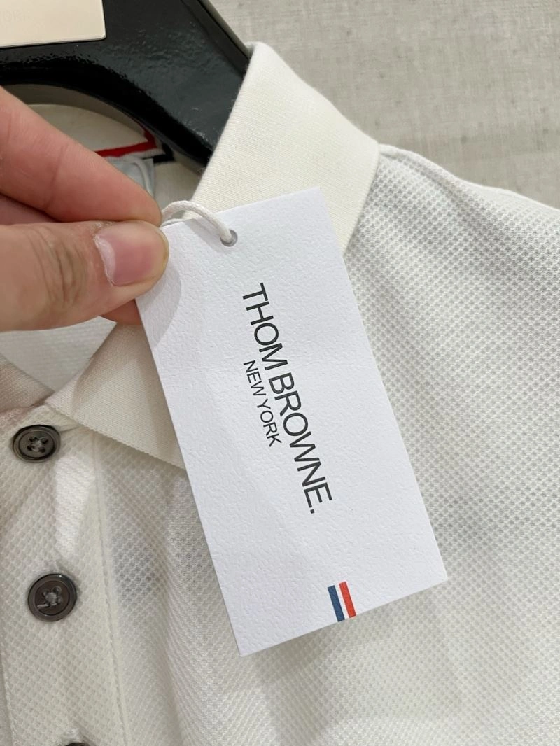 ModernLook Thom Browne T-Shirts 173712