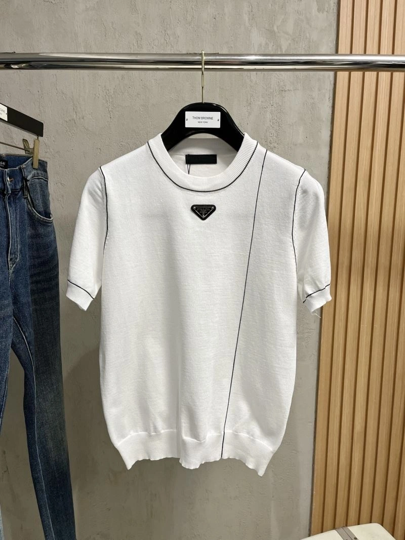 Minimalist Thom Browne T-Shirts 173743