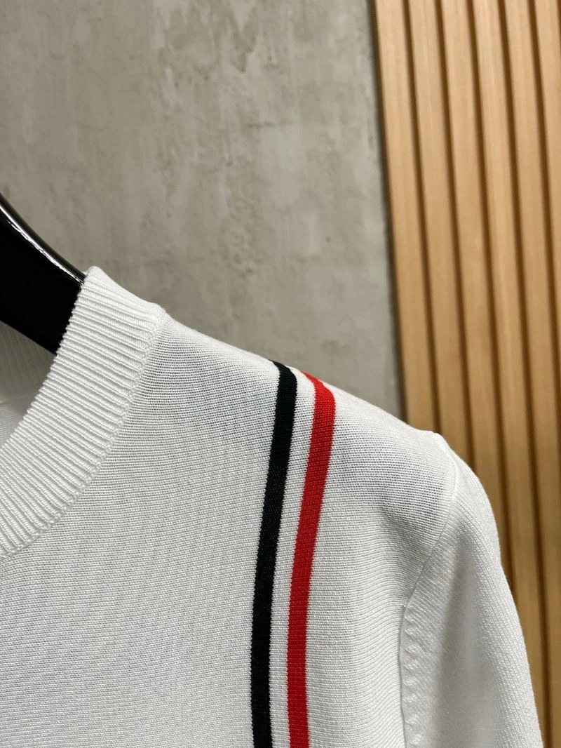 Thom Browne T-Shirts Flexible 173706