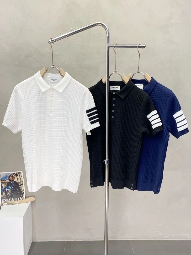 ModernLook Thom Browne T-Shirts 173693