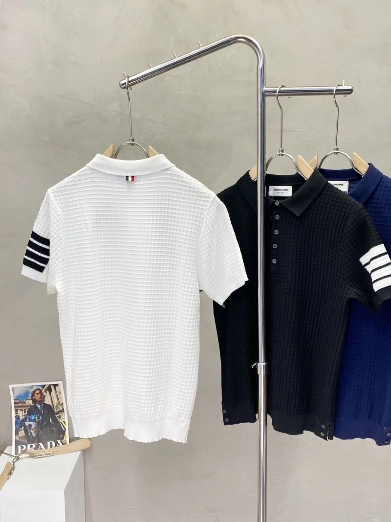 ModernLook Thom Browne T-Shirts 173693