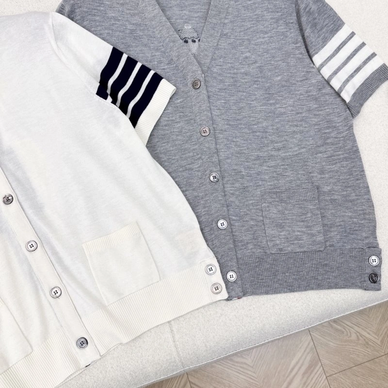 Thom Browne T-Shirts Trendsetting 173368
