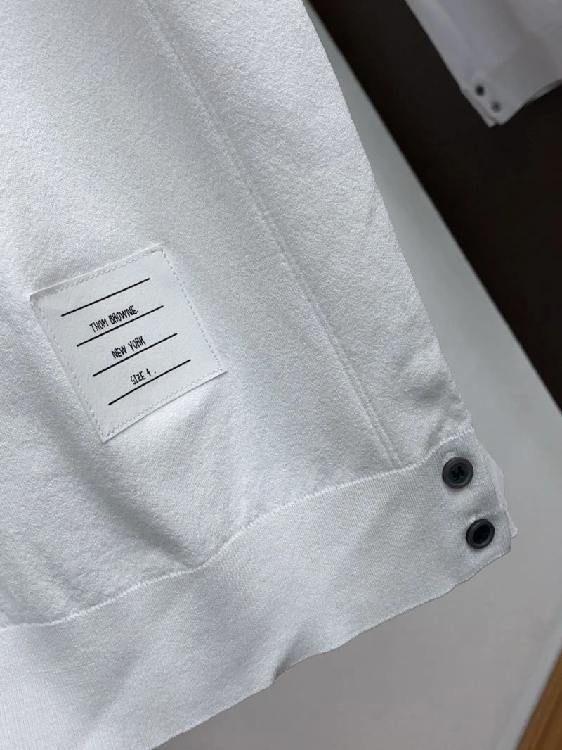 Thom Browne T-Shirts Sleek 173655