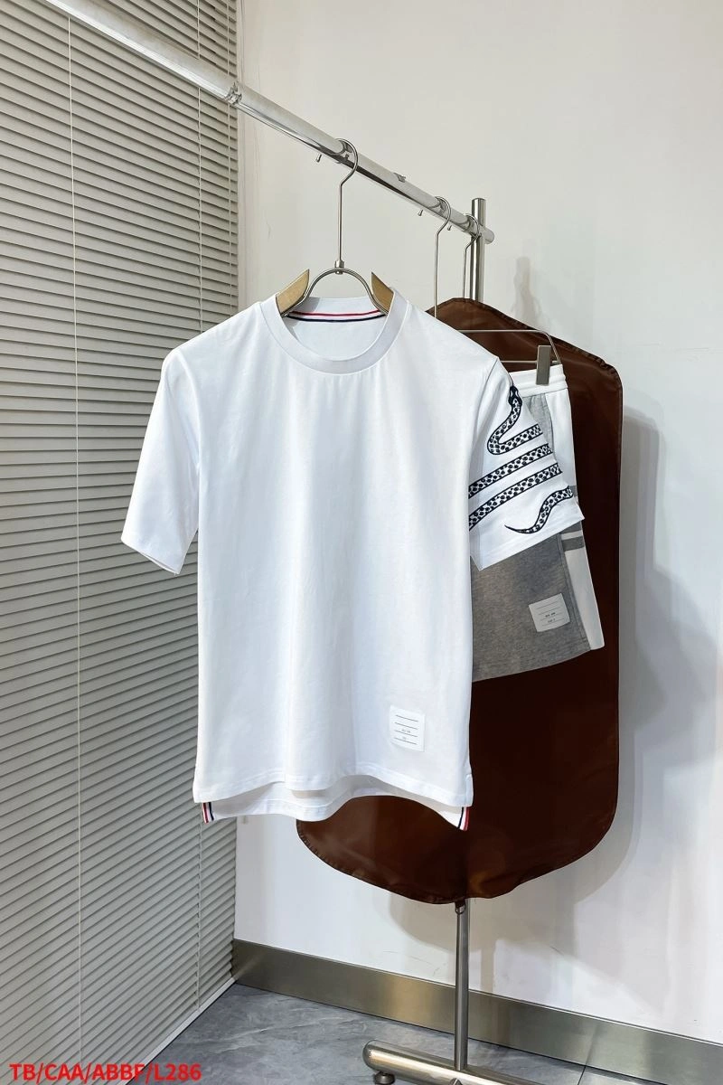 Thom Browne T-Shirts TimelessDesign 173599