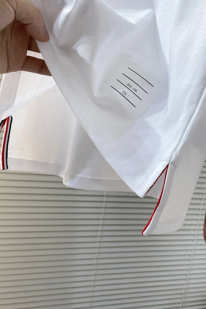 Thom Browne T-Shirts TimelessDesign 173599