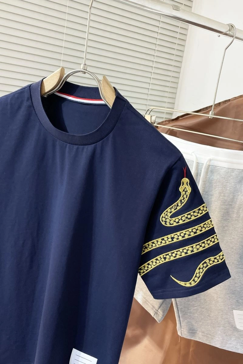 Thom Browne T-Shirts Elegant 173598