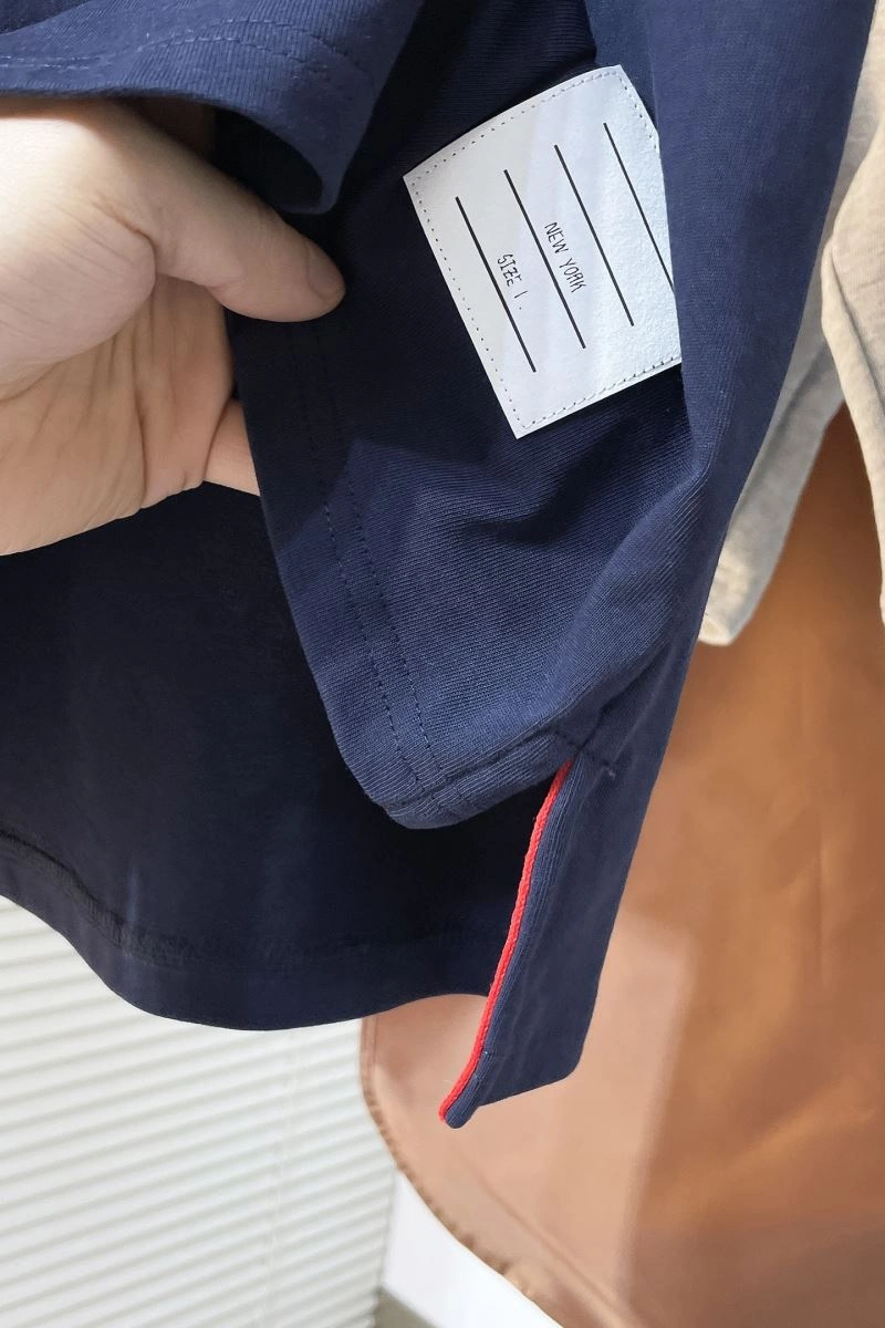 Thom Browne T-Shirts Elegant 173598