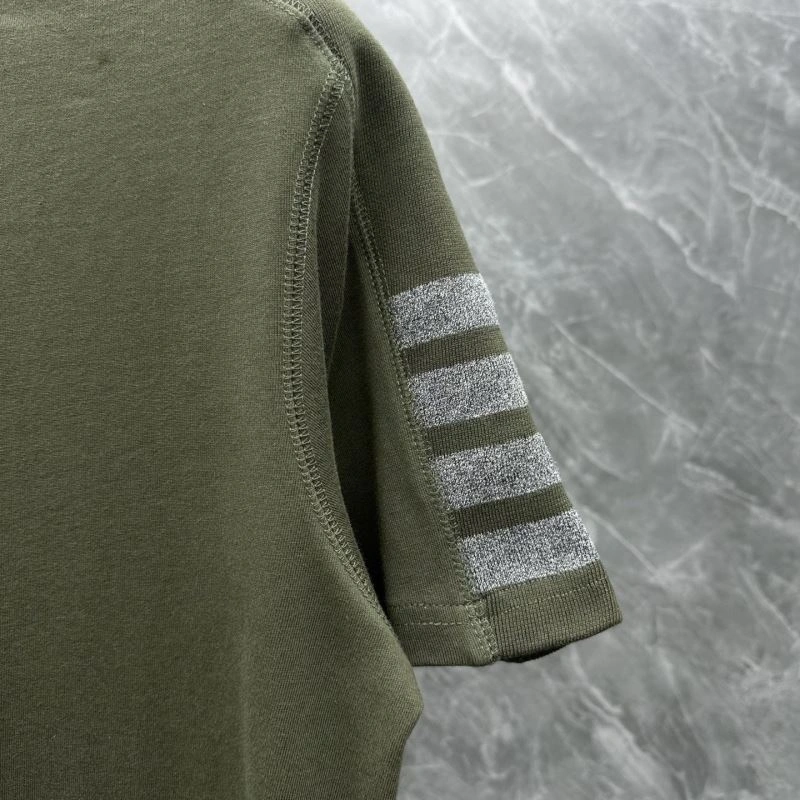 Thom Browne T-Shirts Versatile 173593