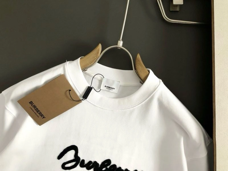 Thom Browne T-Shirts Elegant 173526