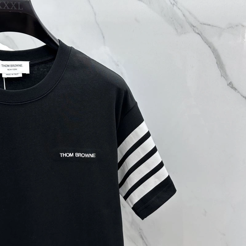 Minimalist Thom Browne T-Shirts 173522