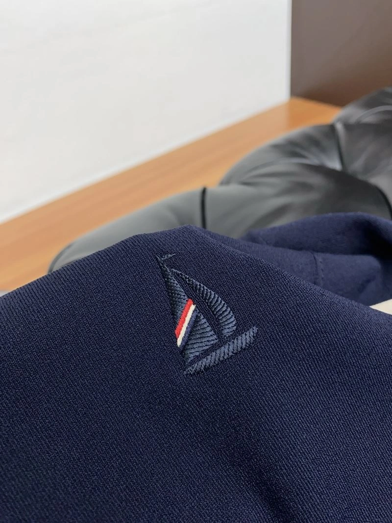 Thom Browne T-Shirts Contemporary 173560