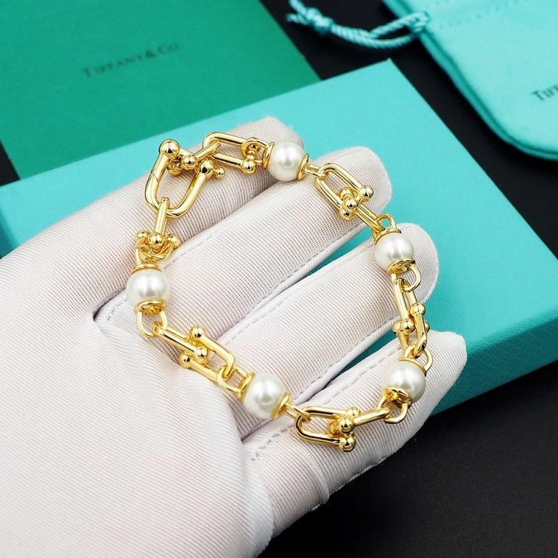 Cozy Tiffany Bracelets 253857