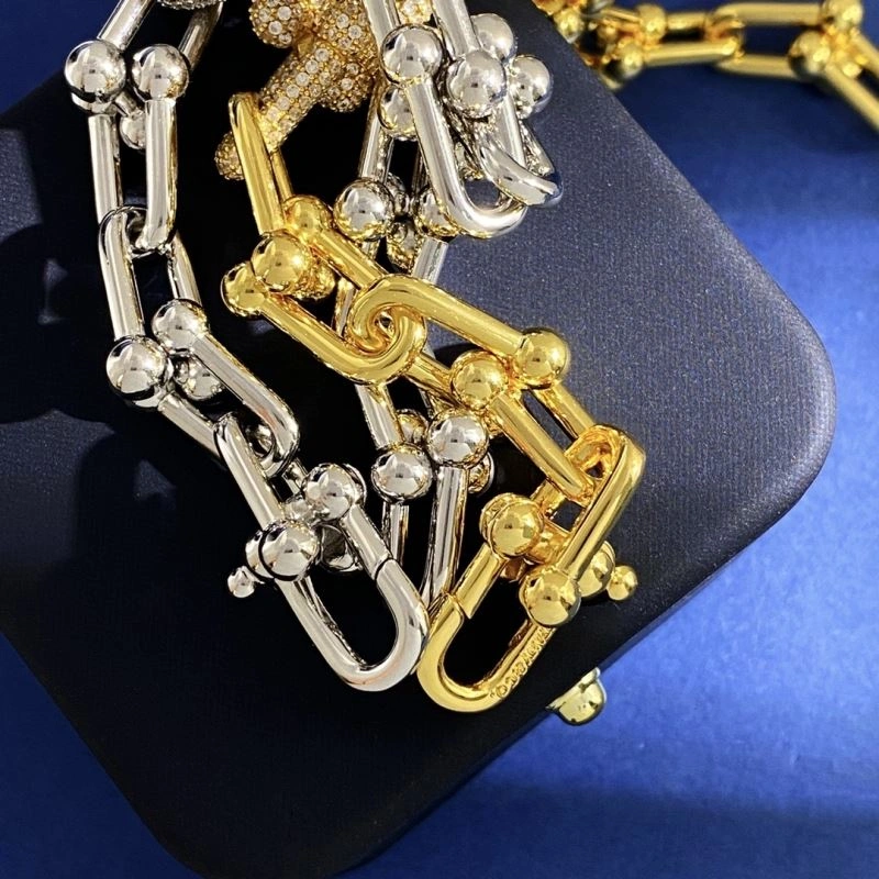 Tiffany Bracelets SmoothTexture 253854