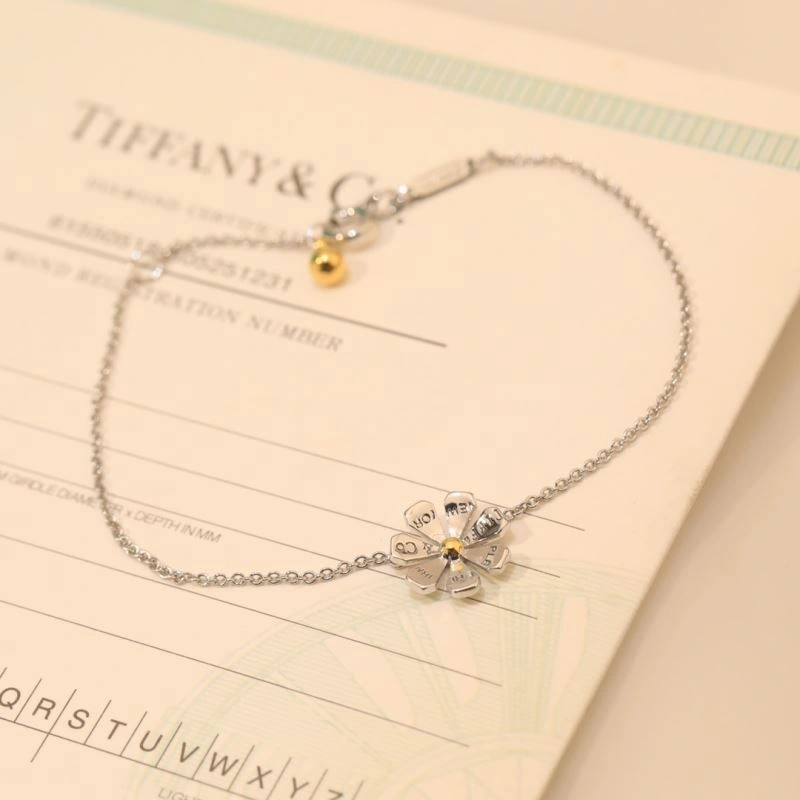 Compact Tiffany Bracelets 253976