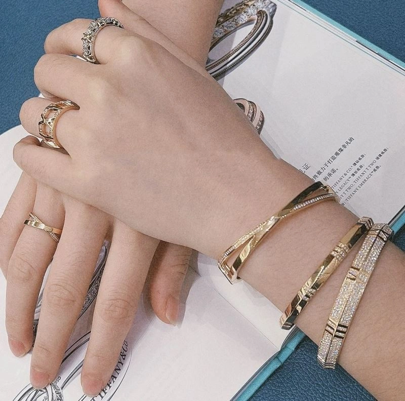 Practical Tiffany Bracelets 253948