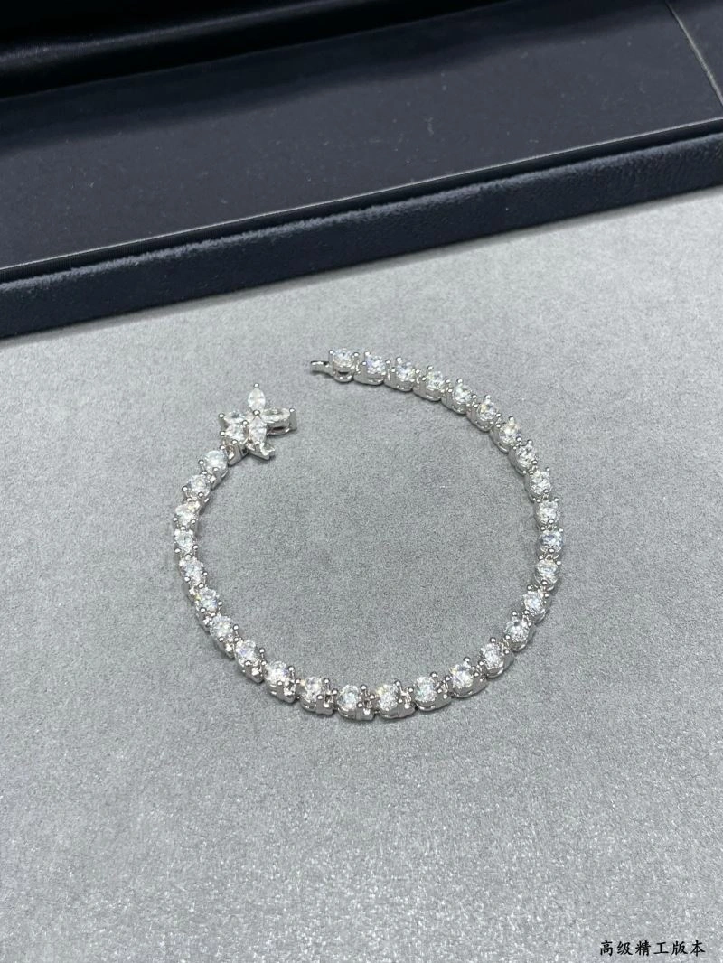 Tiffany Bracelets StreetReady 253543