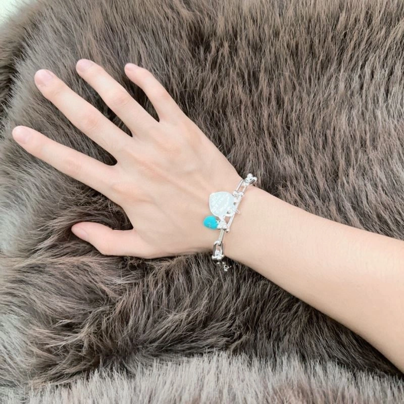 Tiffany Bracelets Elegant 253540