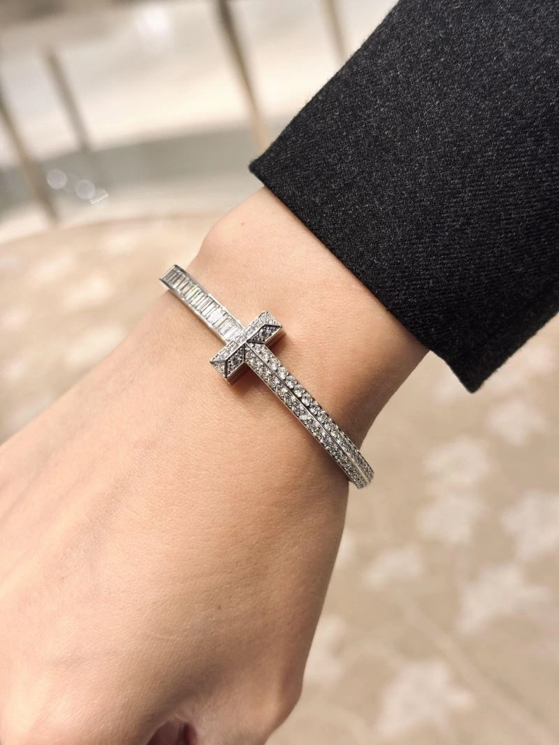 Tiffany Bracelets TechFriendly 253425