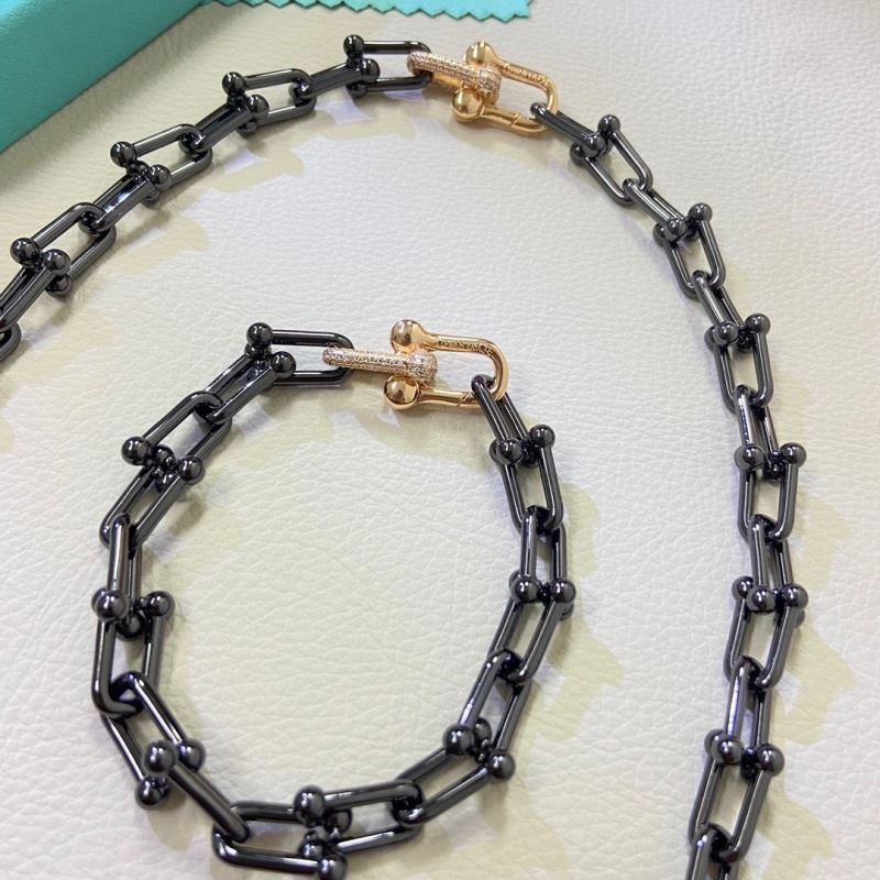 Attractive Tiffany Bracelets 253401