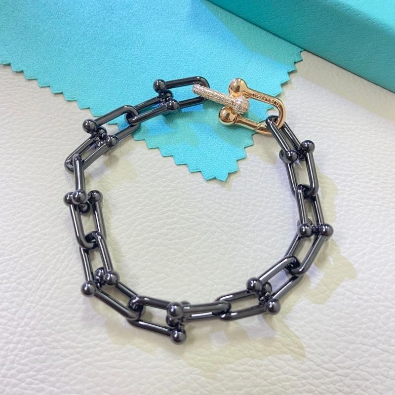 RelaxedFit Tiffany Bracelets 253371