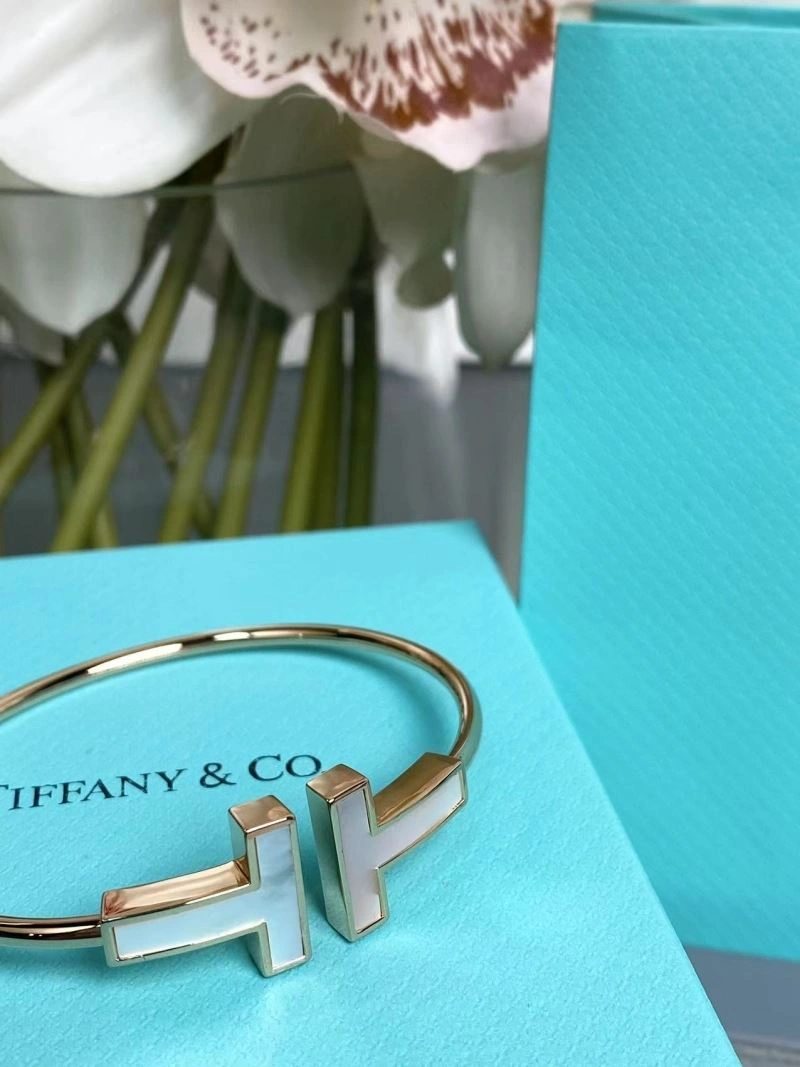 Tiffany Bracelets SmoothTexture 253381