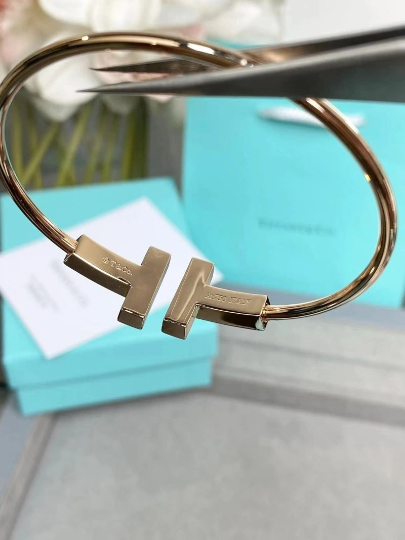 Tiffany Bracelets SmoothTexture 253381