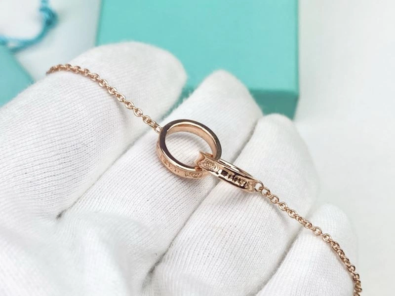 Lightweight Tiffany Bracelets 253379