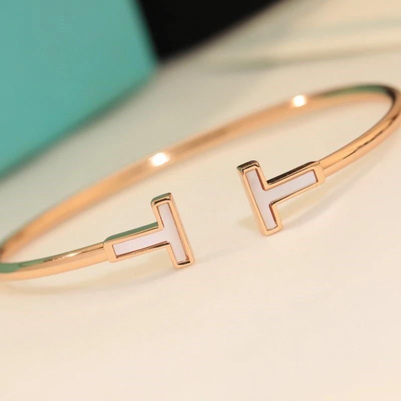 EyeCatching Tiffany Bracelets 253298