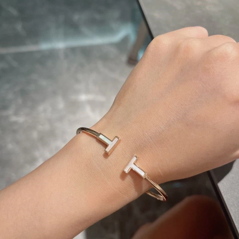EyeCatching Tiffany Bracelets 253298