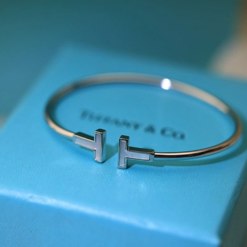 Resilient Tiffany Bracelets 253294