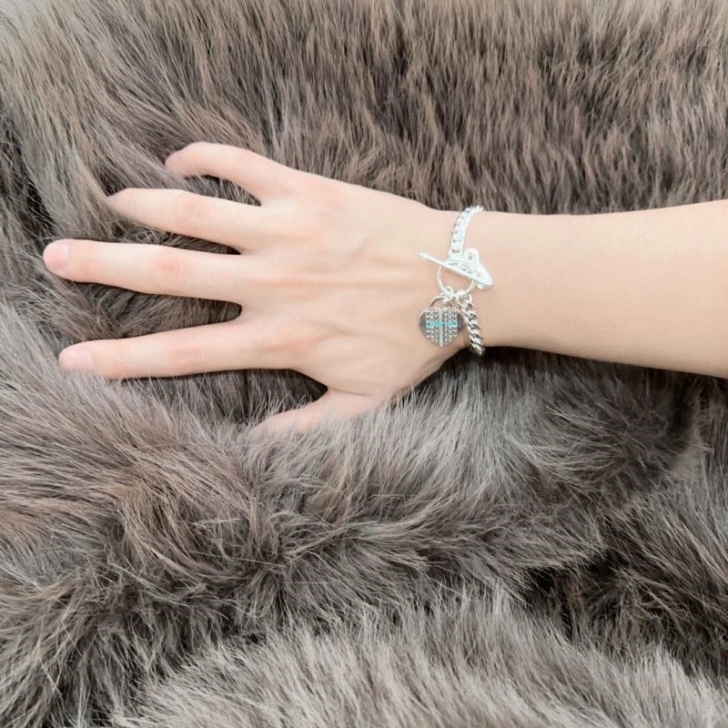 Minimalist Tiffany Bracelets 253311