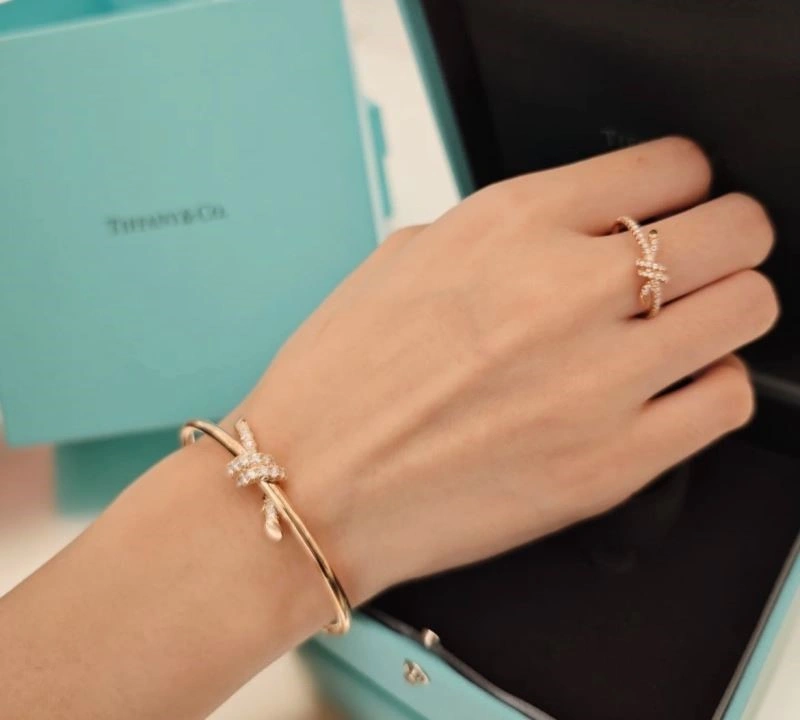 Tiffany Bracelets Contemporary 253301